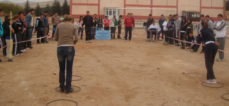 Ahi Evran Üniversitesi öğrencileri Petank'tan büyük keyif aldılar