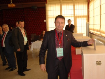 Tekcan, oyunu kullanırken