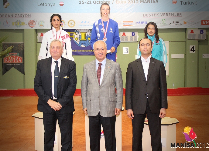 Volo'da Özlem bronz aldı