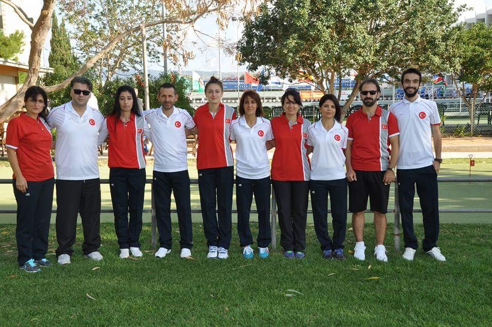 Çim Topunda Başarılı Temsil
