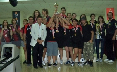 Kulupler Bowling'de YARISTI